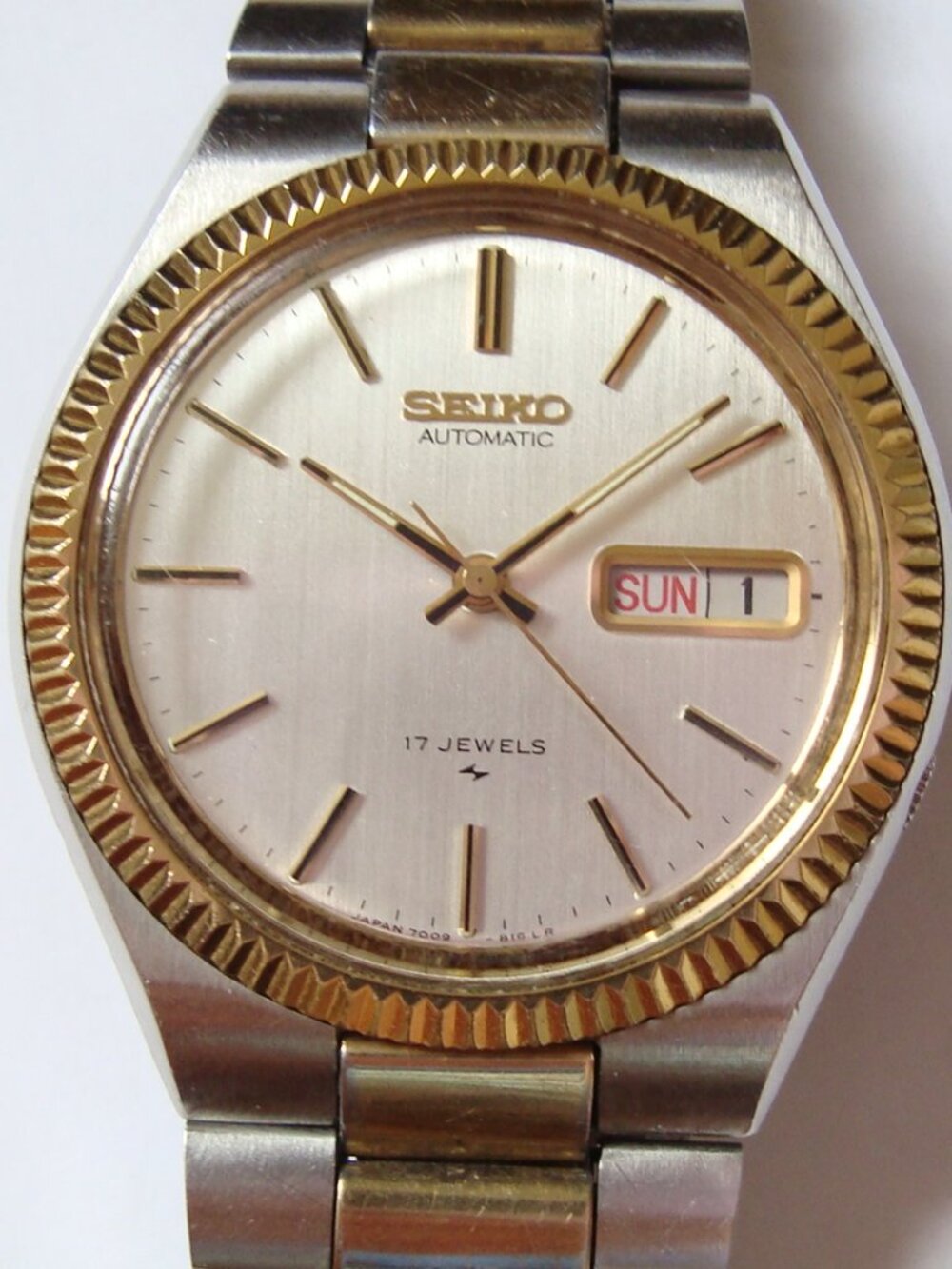 VINTAGE AUTOMATIC SEIKO 17 JEWELS,RUN GREAT